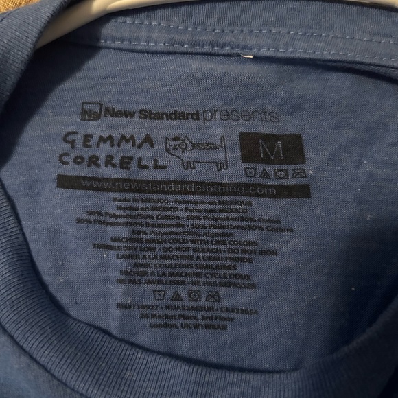 Gemma Correll - Pugs not Drugs Graphic Tee - Picture 3 of 3